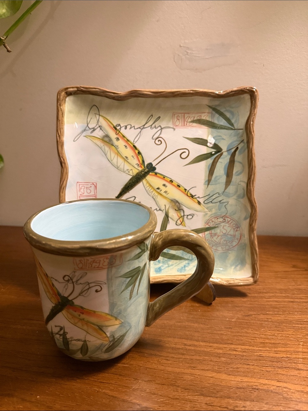 Dragonfly Ceramic Mug and Tray Set in Green and Yellow